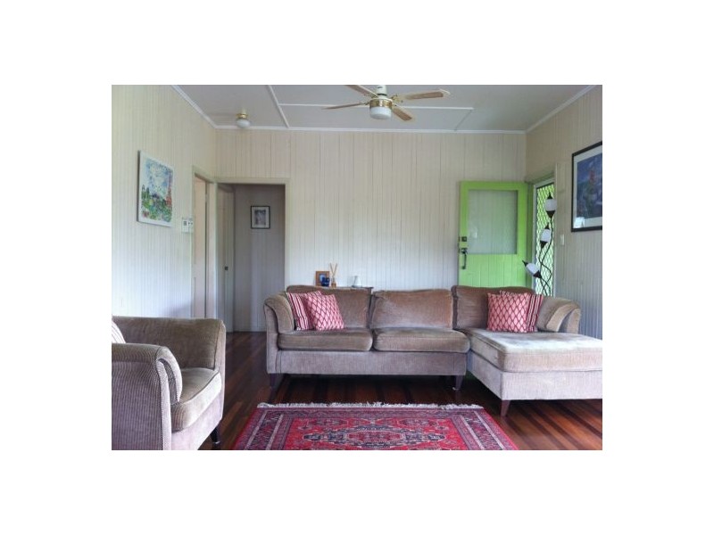10 Cary St, Woombye QLD 4559