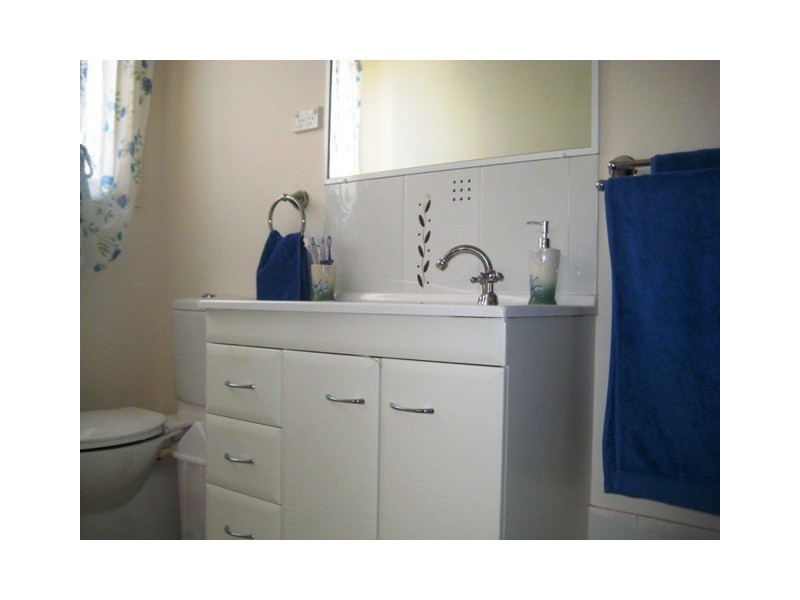 24 Springbrook St, Caloundra West QLD 4551