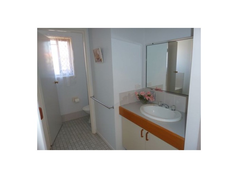 1/15 St Pauls Ave, Golden Beach QLD 4551