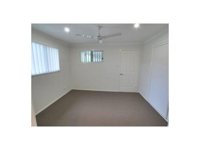 8 James Whalley Dr, Burnside QLD 4560