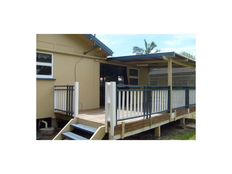 239 Broadwater Avenue West, Maroochydore QLD 4558