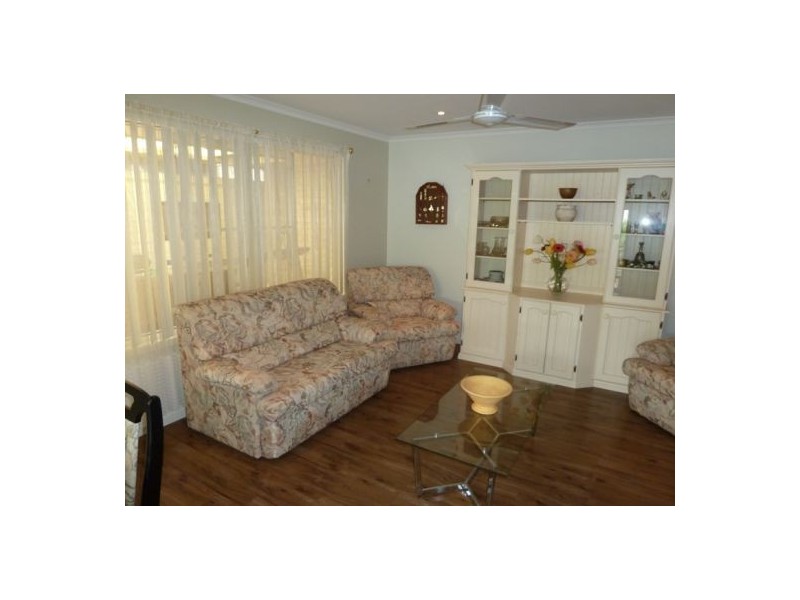 15 Sweetbrush Place, Mountain Creek QLD 4557