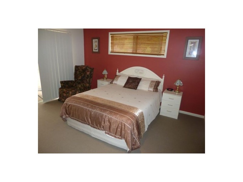 15 Sweetbrush Place, Mountain Creek QLD 4557