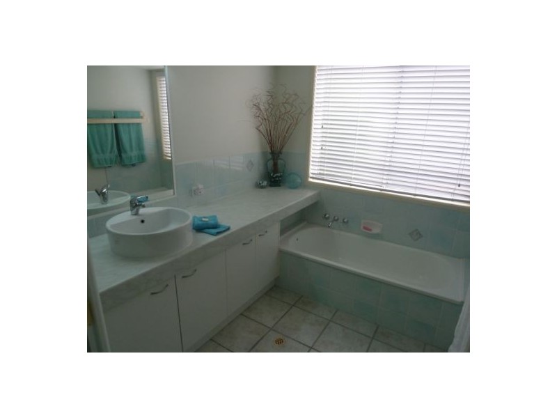 15 Sweetbrush Place, Mountain Creek QLD 4557