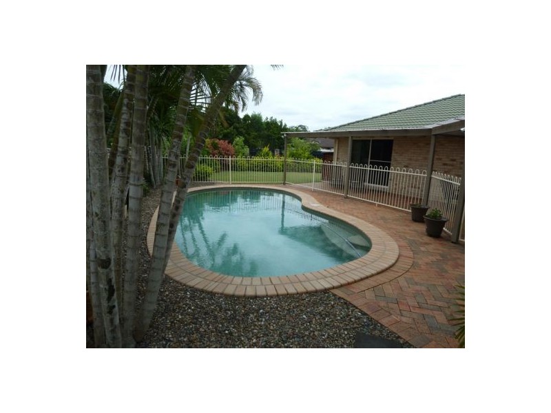 15 Sweetbrush Place, Mountain Creek QLD 4557