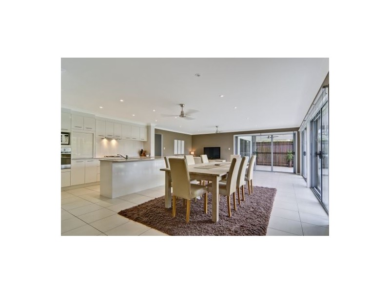 14 Trinity Pl, Pelican Waters QLD 4551