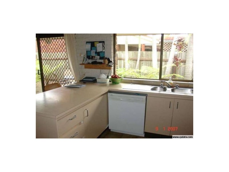 11 Currong Street, Minyama QLD 4575