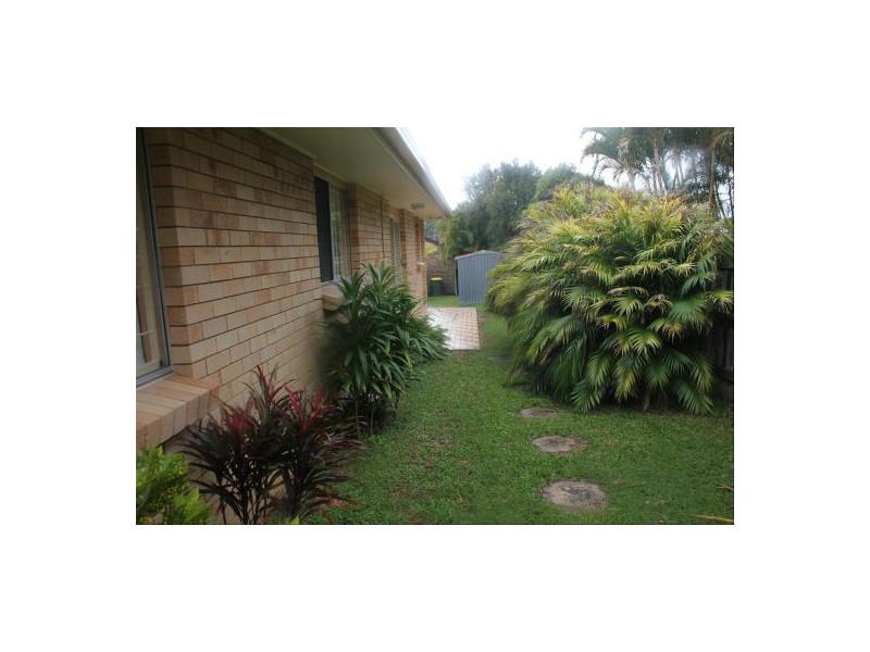 1 Anzac St, Battery Hill QLD 4551