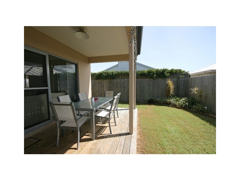 1 BIMINI STREET, Kawana Island QLD 4575