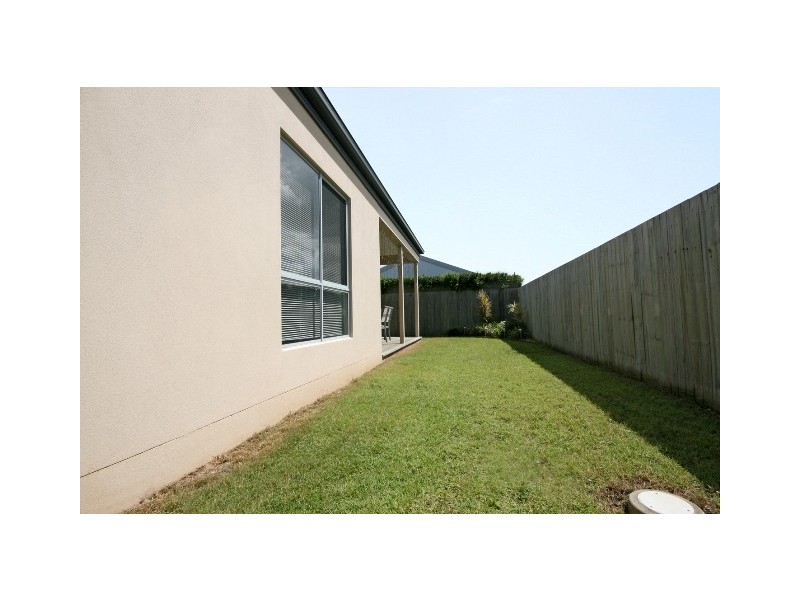 1 BIMINI STREET, Kawana Island QLD 4575