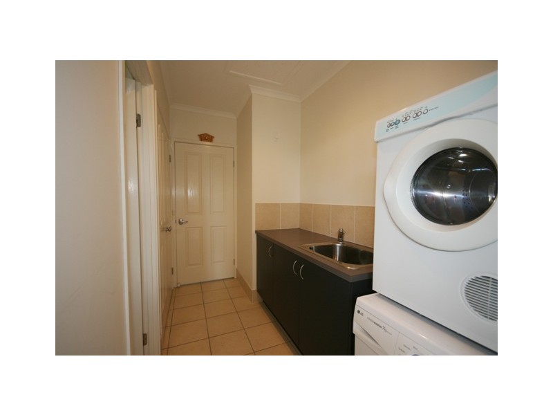 1 BIMINI STREET, Kawana Island QLD 4575