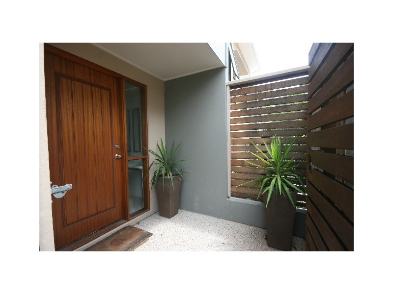 2/15 Eastern Ct, Mount Coolum QLD 4573