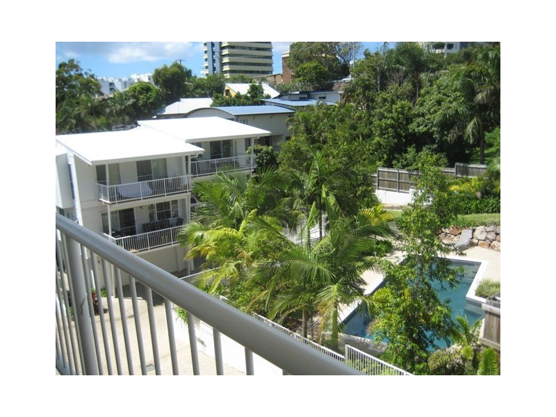 2/37 Arthur St, Caloundra QLD 4551