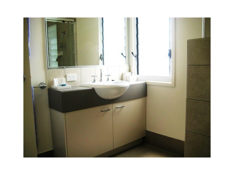 2/37 Arthur St, Caloundra QLD 4551