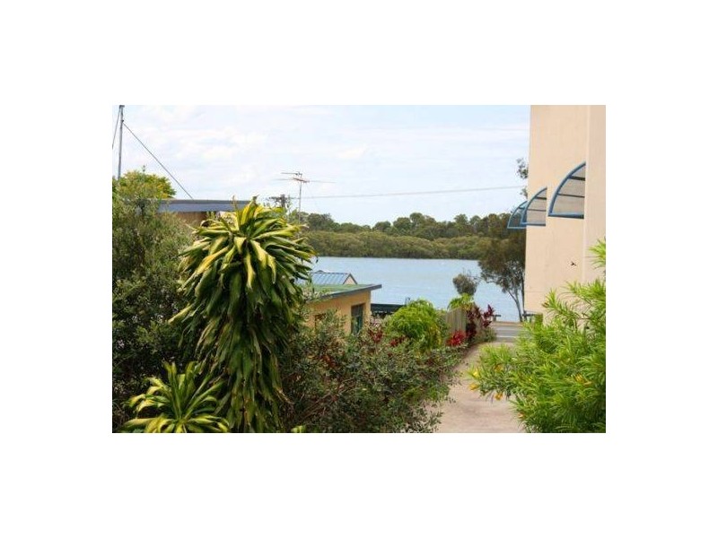 Unit 5 / 126 Broadwater Avenue, Maroochydore QLD 4558