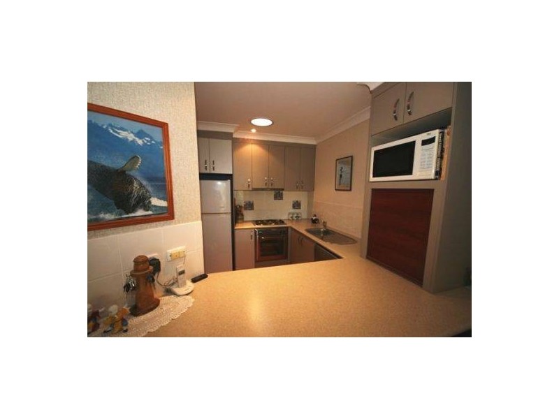 Unit 5 / 126 Broadwater Avenue, Maroochydore QLD 4558