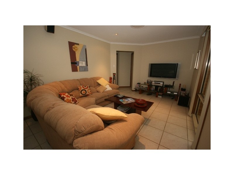 24 Lomandra Pl, Tewantin QLD 4565
