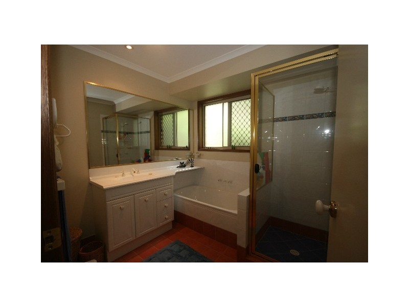 24 Lomandra Pl, Tewantin QLD 4565
