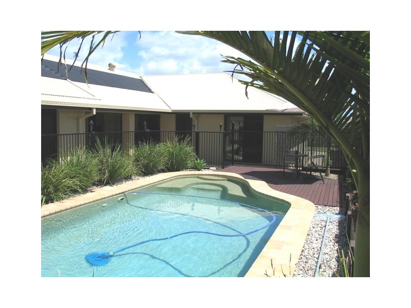 40 Huntley Pl, Caloundra QLD 4551
