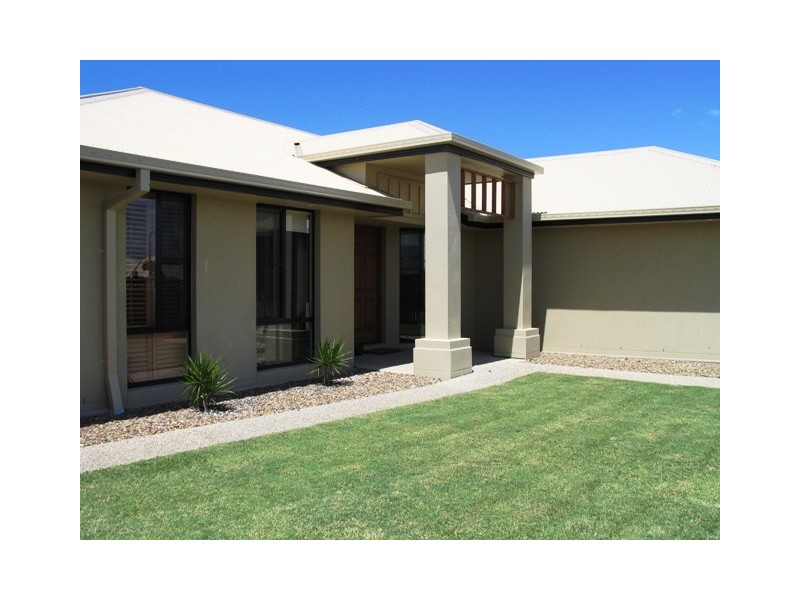 40 Huntley Pl, Caloundra QLD 4551