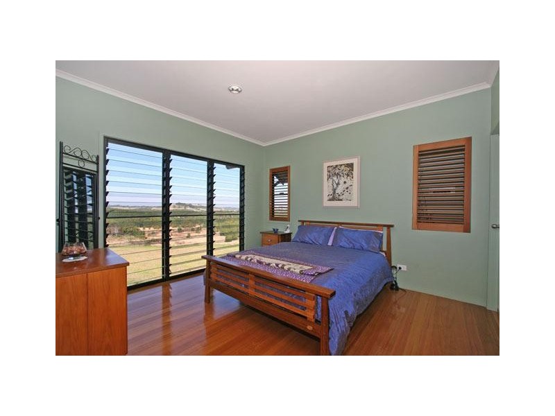 Fernleigh Road, Fernleigh NSW 2479
