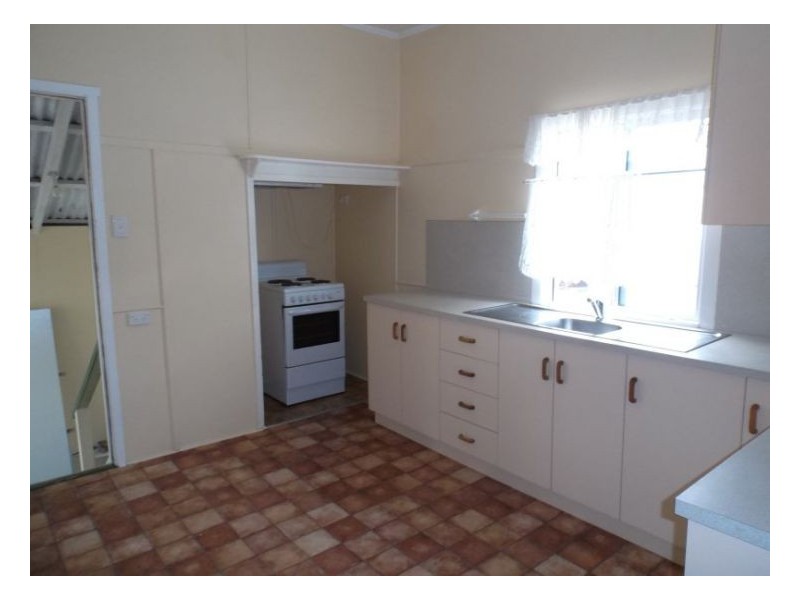 35 Hillcrest Street, Stanthorpe QLD 4380