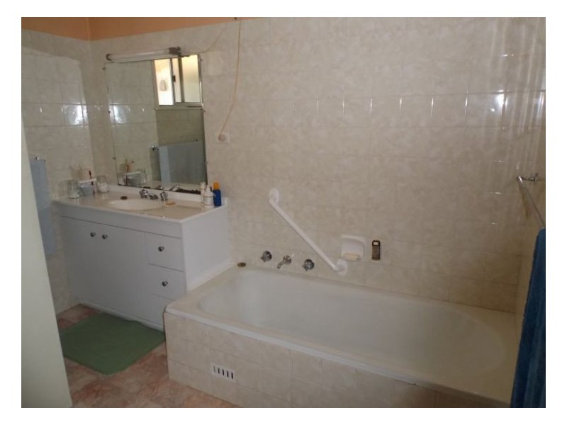 60 Callandoon Street, Wallangarra QLD 4383