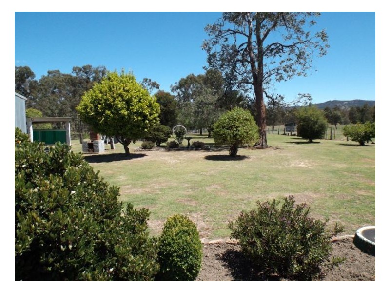 60 Callandoon Street, Wallangarra QLD 4383