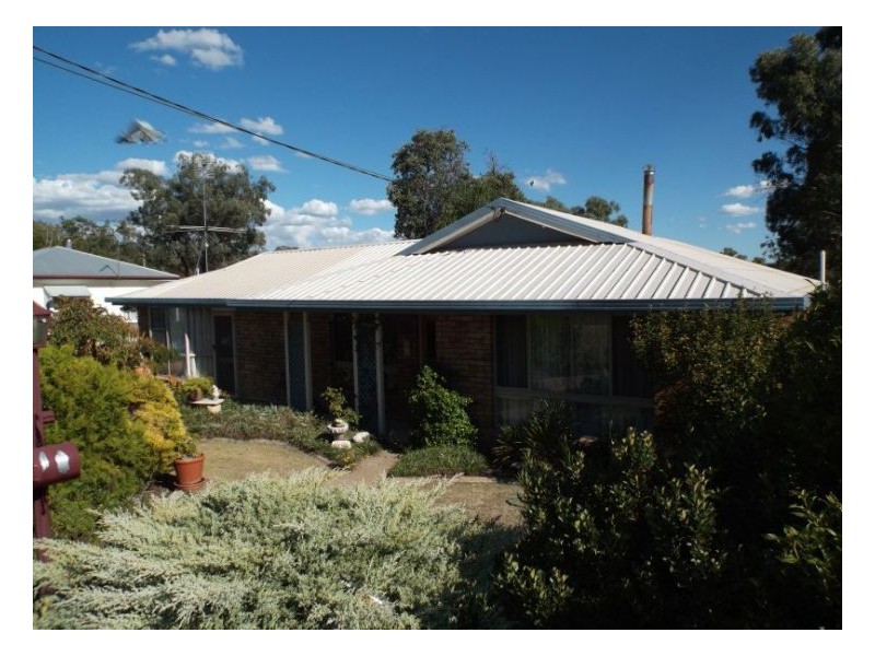 13 Lock Street, Stanthorpe QLD 4380