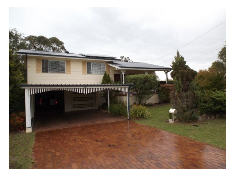 54 Wallangarra Road, Stanthorpe QLD 4380