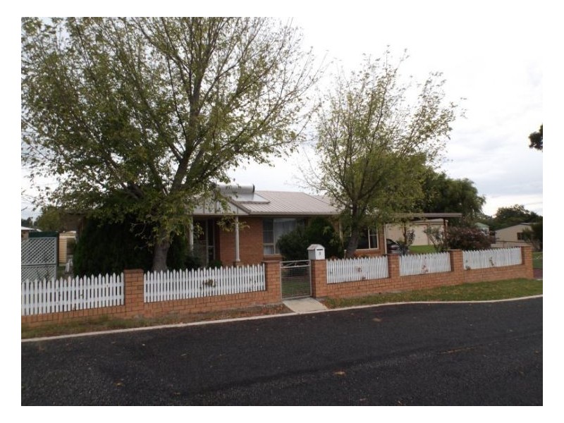 7 McLucas Lane, Stanthorpe QLD 4380