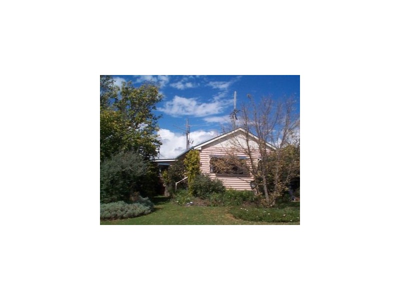 22 Short, Stanthorpe QLD 4380