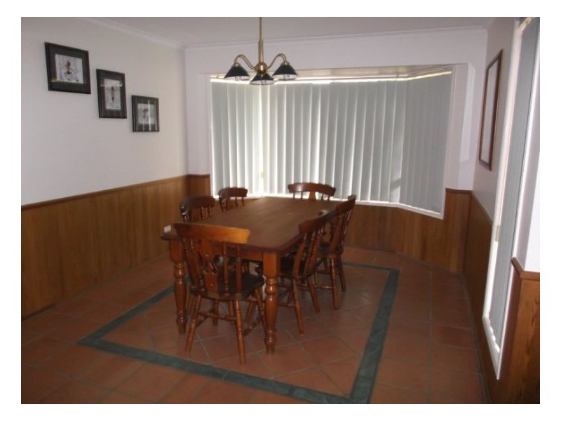 18 Pioneers Parade, Stanthorpe QLD 4380