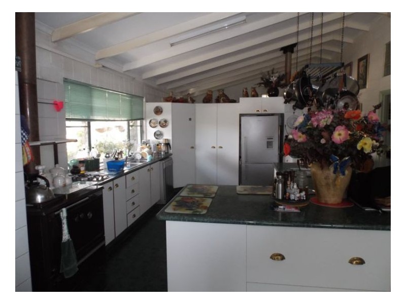 1008a Nundubbermere Road, Stanthorpe QLD 4380