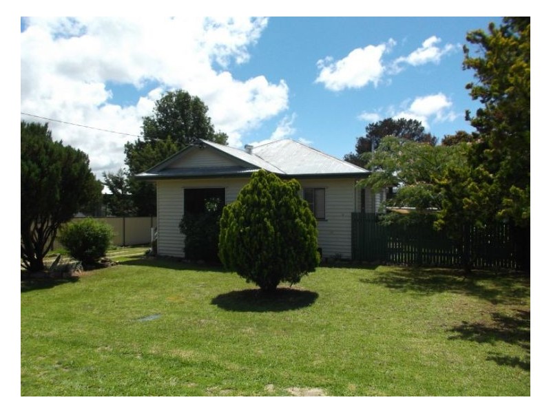 9 Ferris Street, Stanthorpe QLD 4380