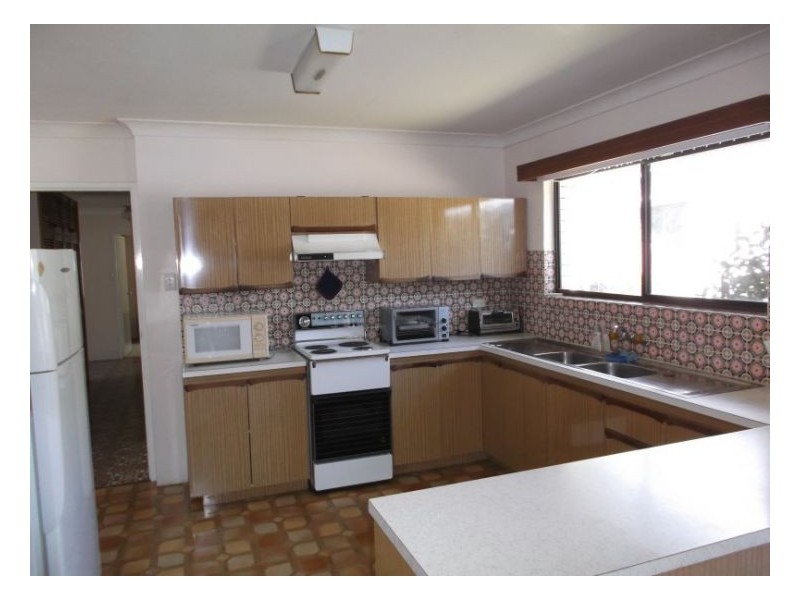 27 Pike Street, Stanthorpe QLD 4380