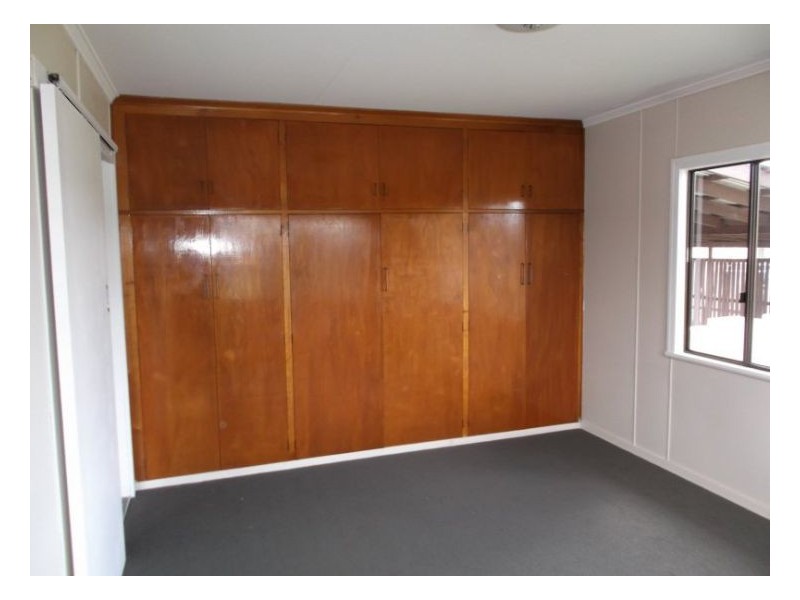 15 Wallangarra Road, Stanthorpe QLD 4380