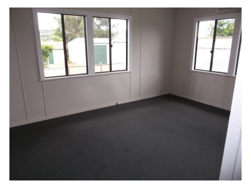 15 Wallangarra Road, Stanthorpe QLD 4380