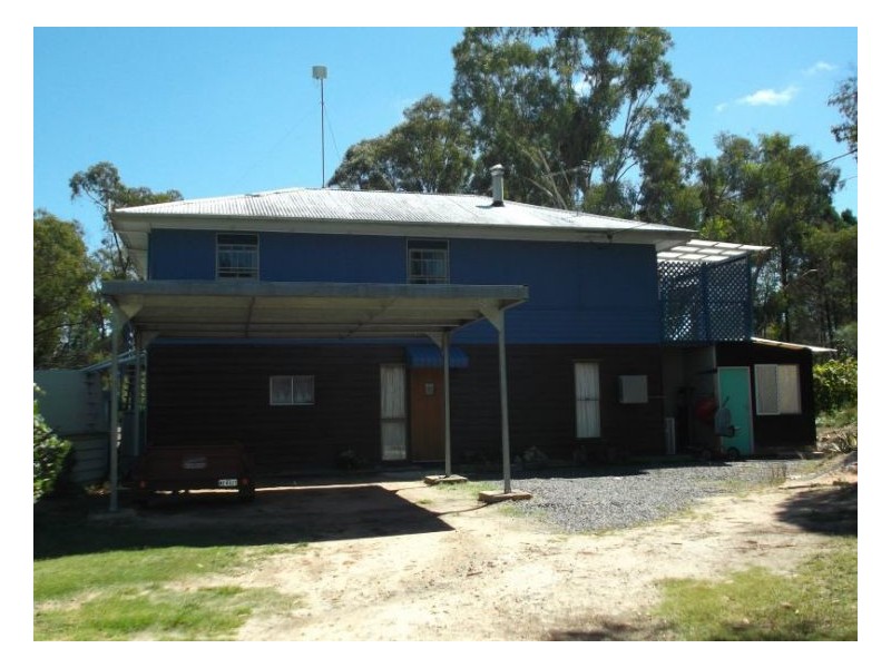 76 Roessler Avenue, Applethorpe QLD 4378