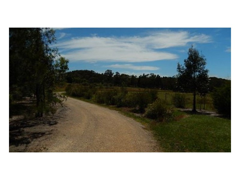 697 Donnellys Castle Road, Stanthorpe QLD 4380