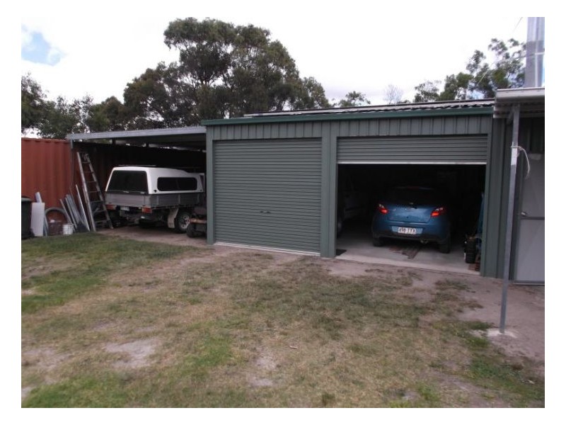 697 Donnellys Castle Road, Stanthorpe QLD 4380