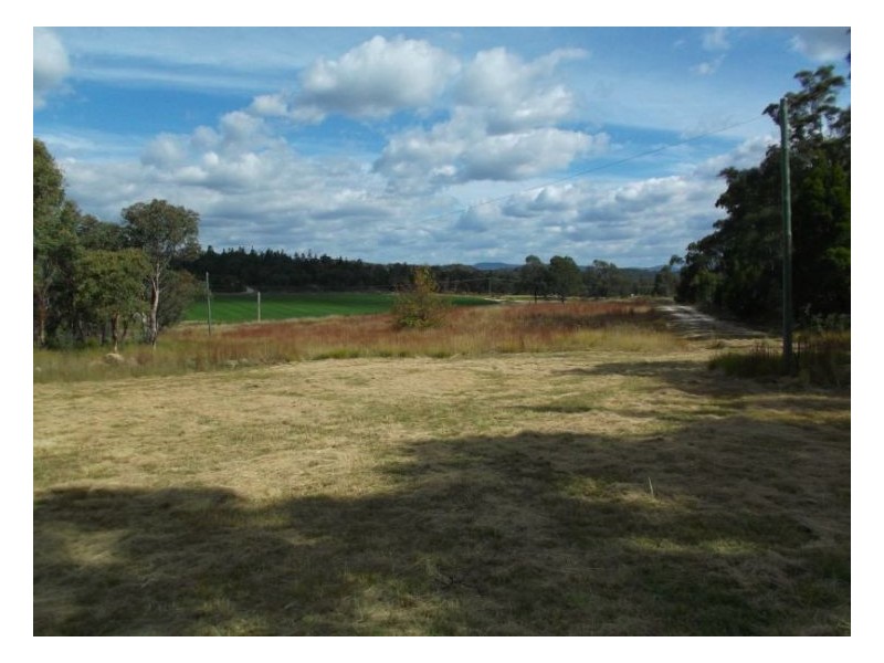 379 Watters Road, Ballandean QLD 4382