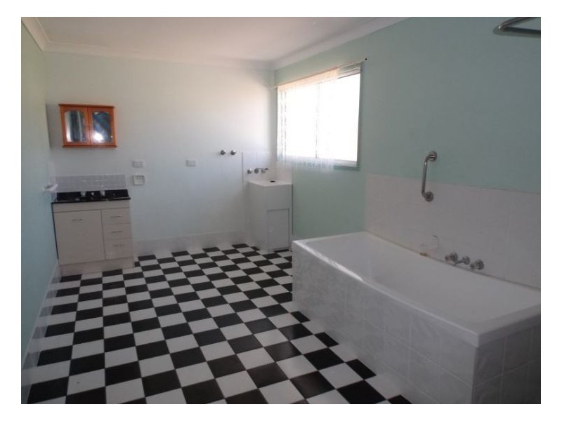 28 Walters Road, Glen Aplin QLD 4381
