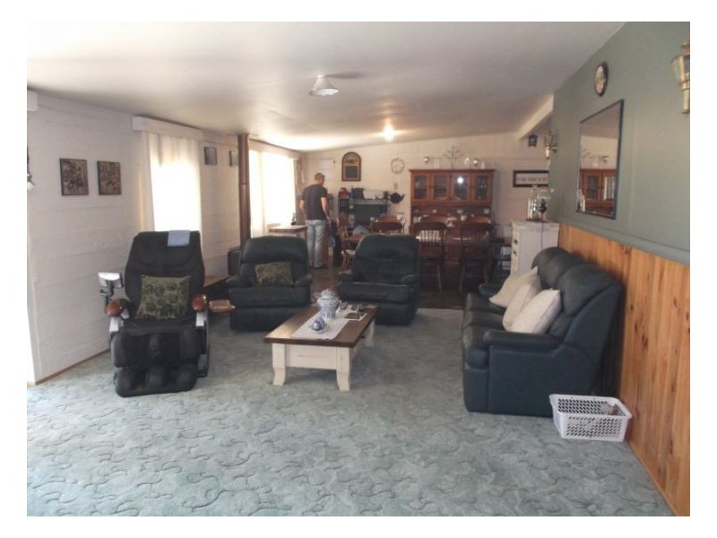 74 Cala Lane, Glen Aplin QLD 4381