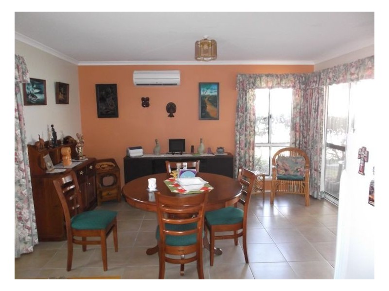 11 Burton Crescent, Stanthorpe QLD 4380