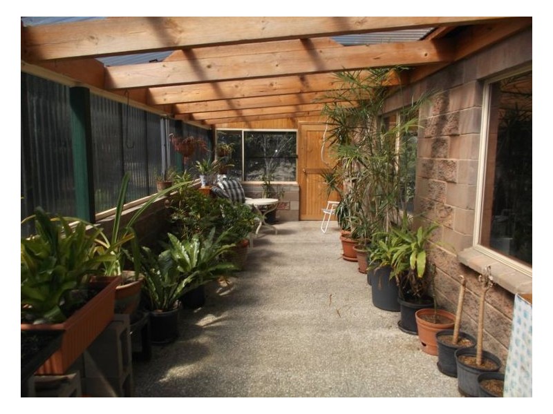 25555 New England Highway, Stanthorpe QLD 4380