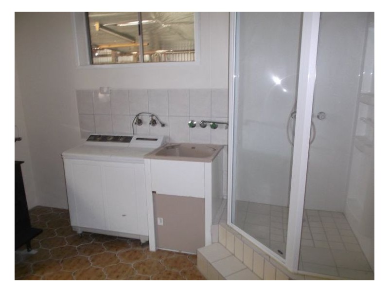 25555 New England Highway, Stanthorpe QLD 4380