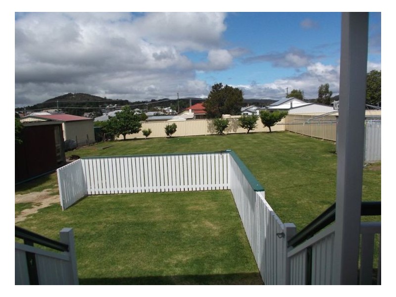 37 Symes Street, Stanthorpe QLD 4380