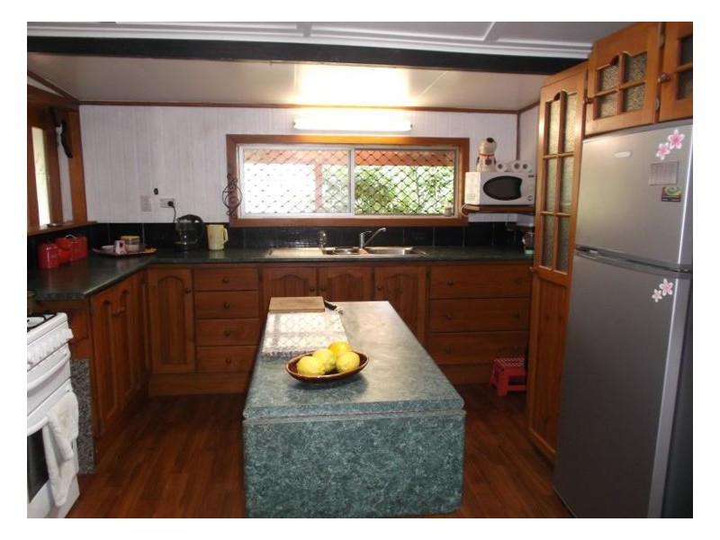 105 Mt Tully Road, Stanthorpe QLD 4380