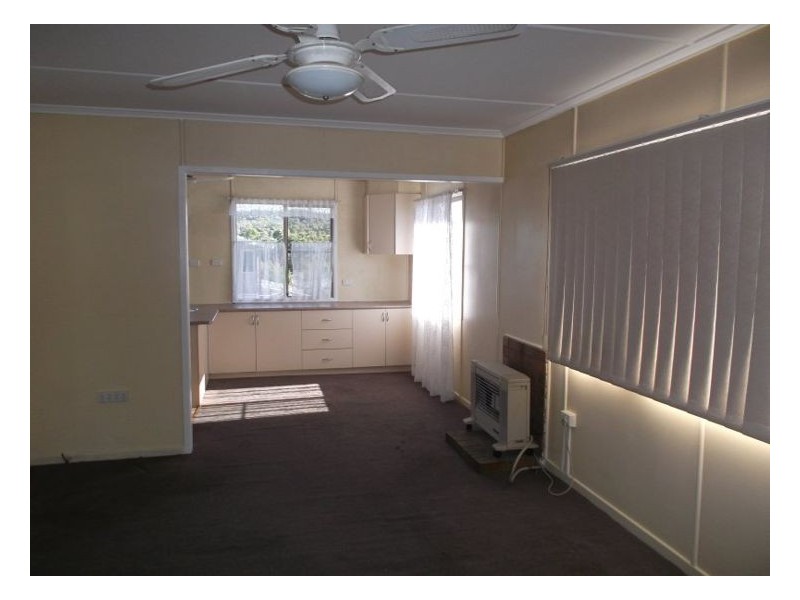 25 Wolfram Street, Stanthorpe QLD 4380
